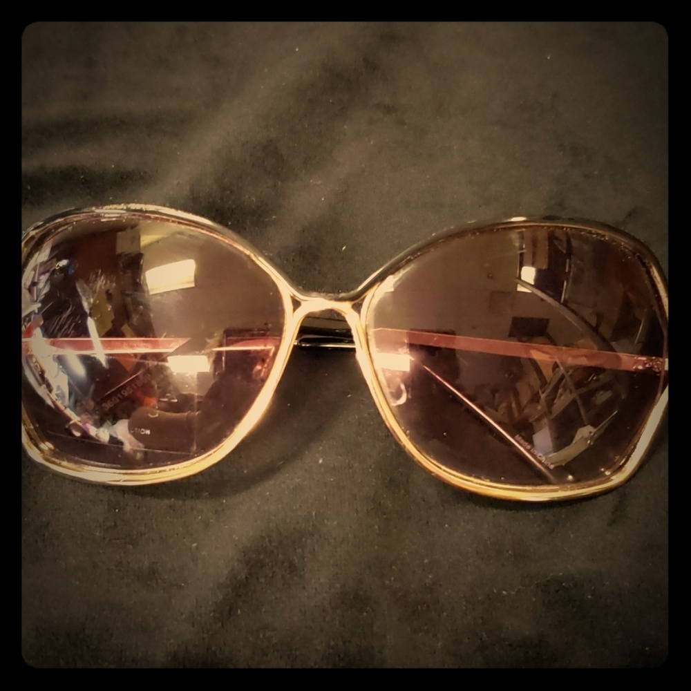 Simple vera sunglasses